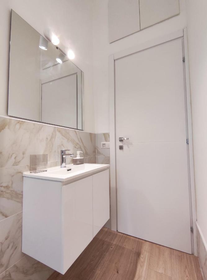 The Green Apt - Stylish And Confortable Large Studio Close To Metro Apartment Mailand