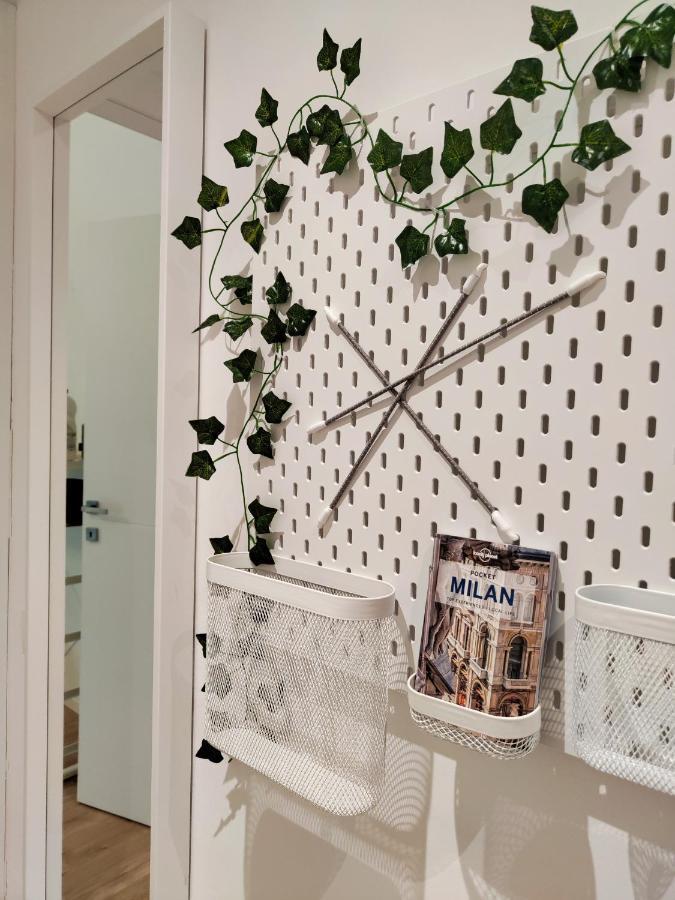 The Green Apt - Stylish And Confortable Large Studio Close To Metro Apartment Mailand